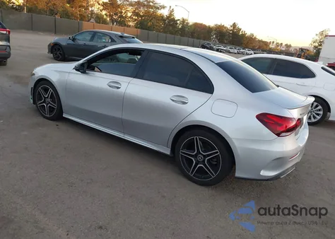 2020 Mercedes-Benz A 220 из США, поврежденный, VIN W1K3G4EB7LJ216863